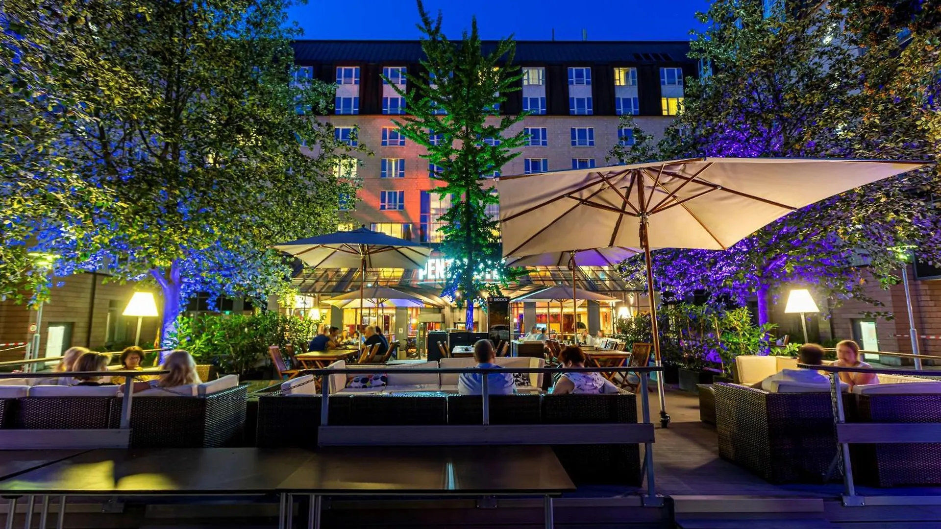 Pentahotel Leipzig 4*,  Alemania