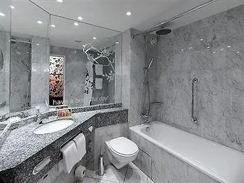 Pentahotel Lipsko 4*,  Německo