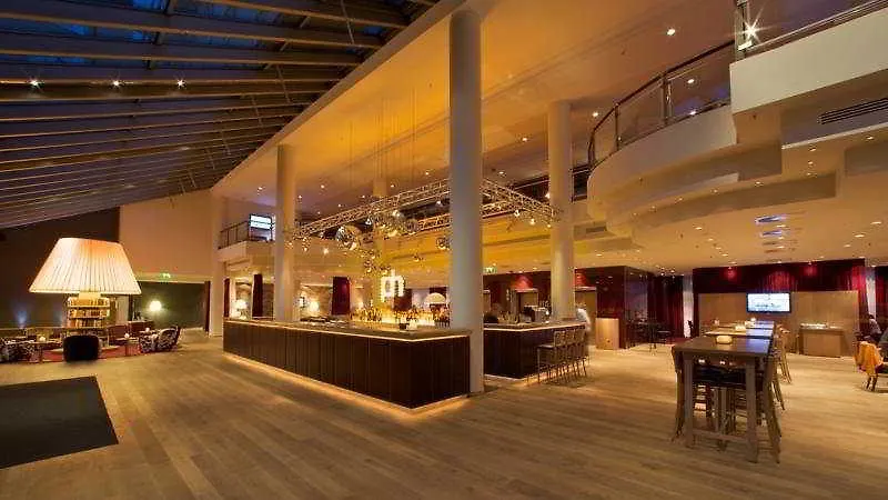 Pentahotel Leipzig 4*,