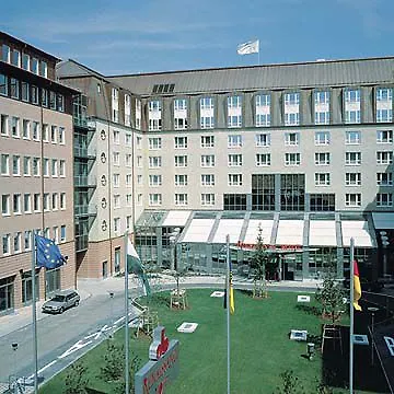 Pentahotel Leipzig 4*,
